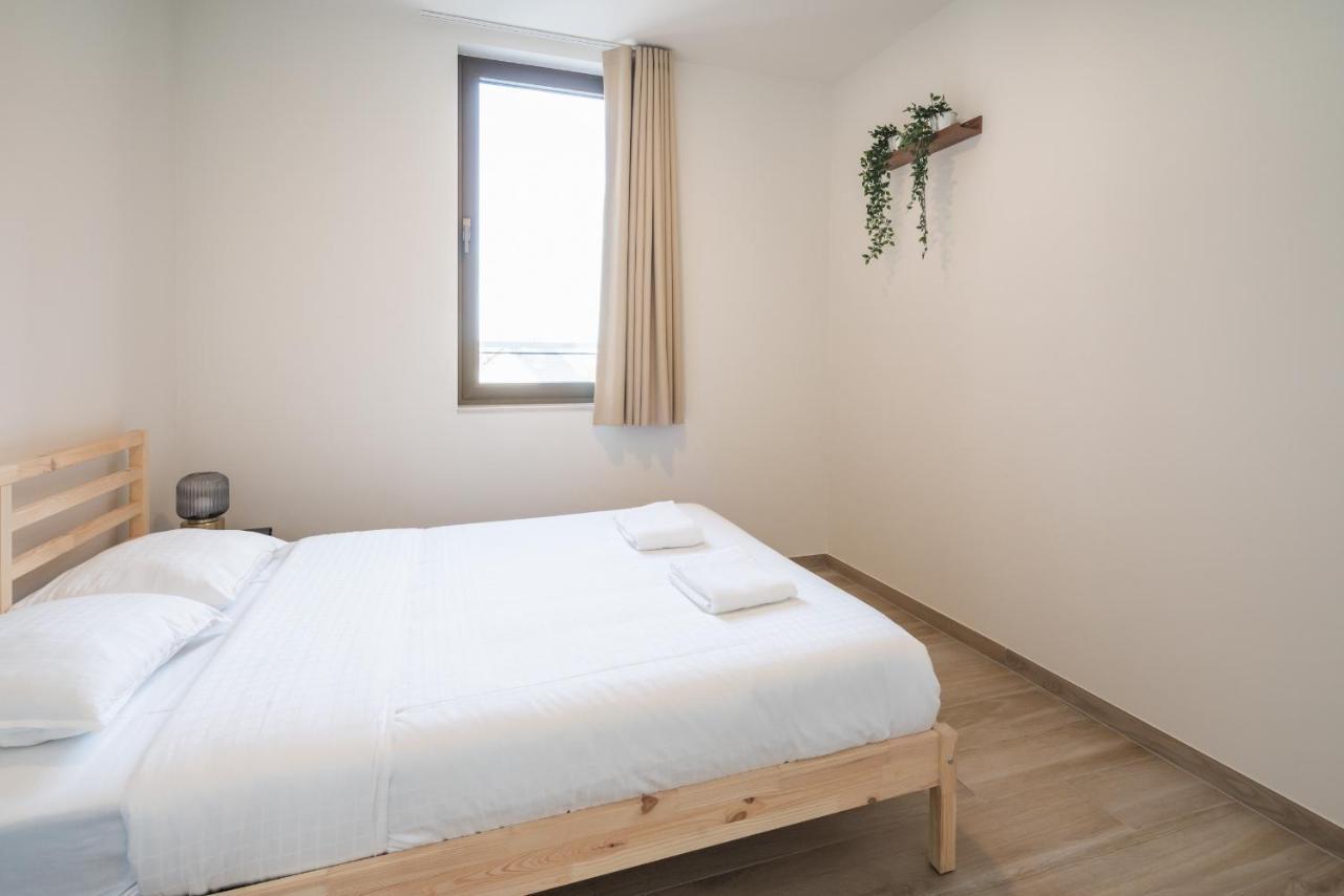 Opera Apartments In The Heart Of Antwerpen Bagian luar foto